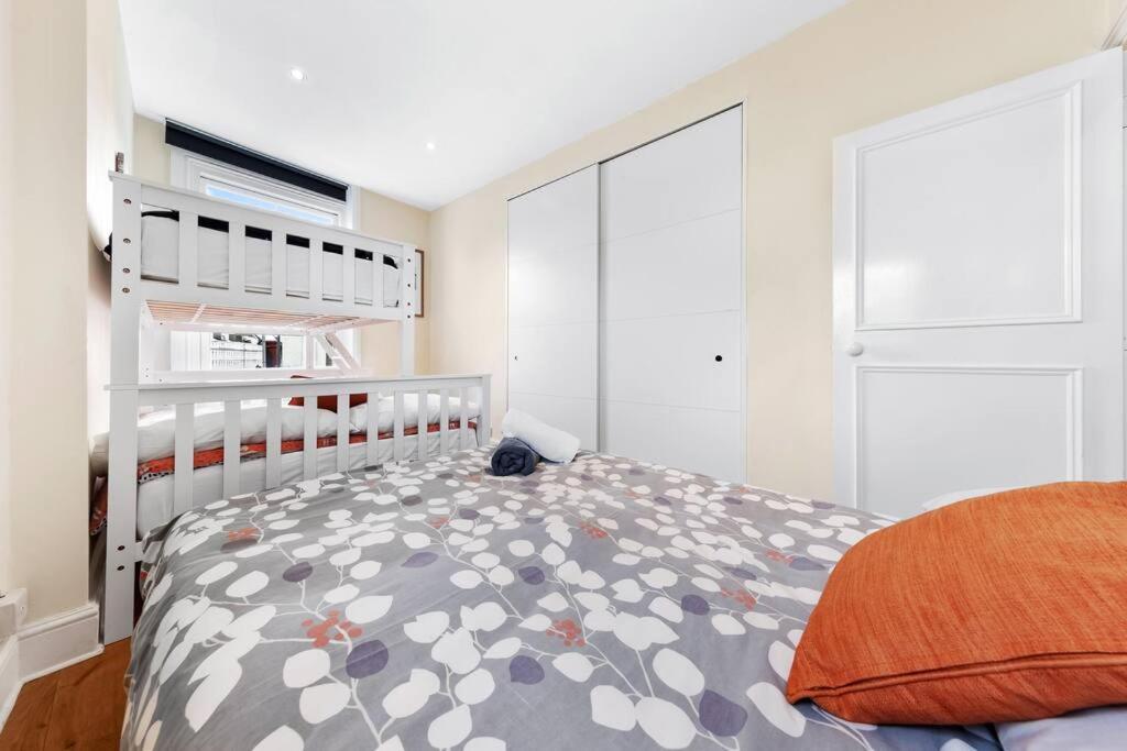 Spacious Sleep 11 With Terrace In Earls Court Ec99 런던 외부 사진