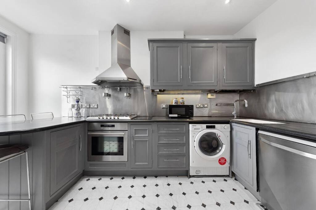 Spacious Sleep 11 With Terrace In Earls Court Ec99 런던 외부 사진