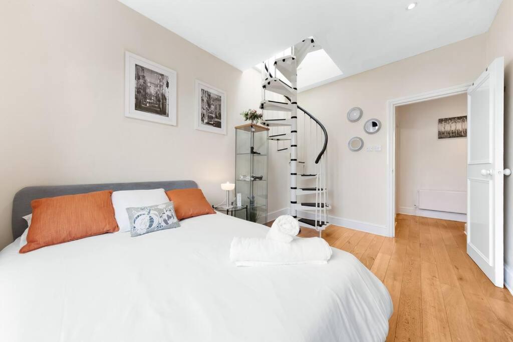 Spacious Sleep 11 With Terrace In Earls Court Ec99 런던 외부 사진