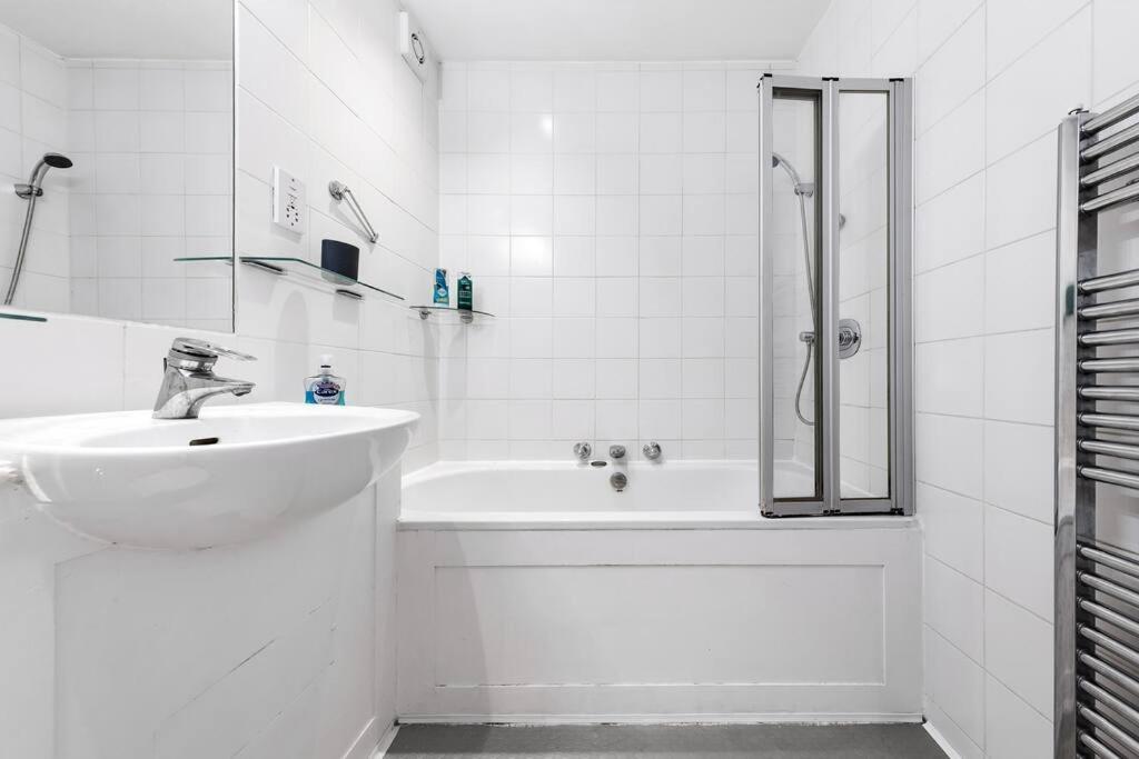 Spacious Sleep 11 With Terrace In Earls Court Ec99 런던 외부 사진